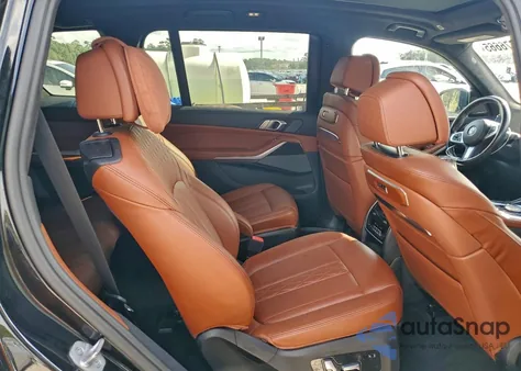 2024 BMW X7 xDrive40I z USA, uszkodzony, nr VIN 5UX23EM0XR9S34239